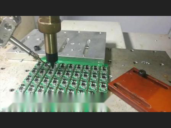 PCB板細針腳焊錫